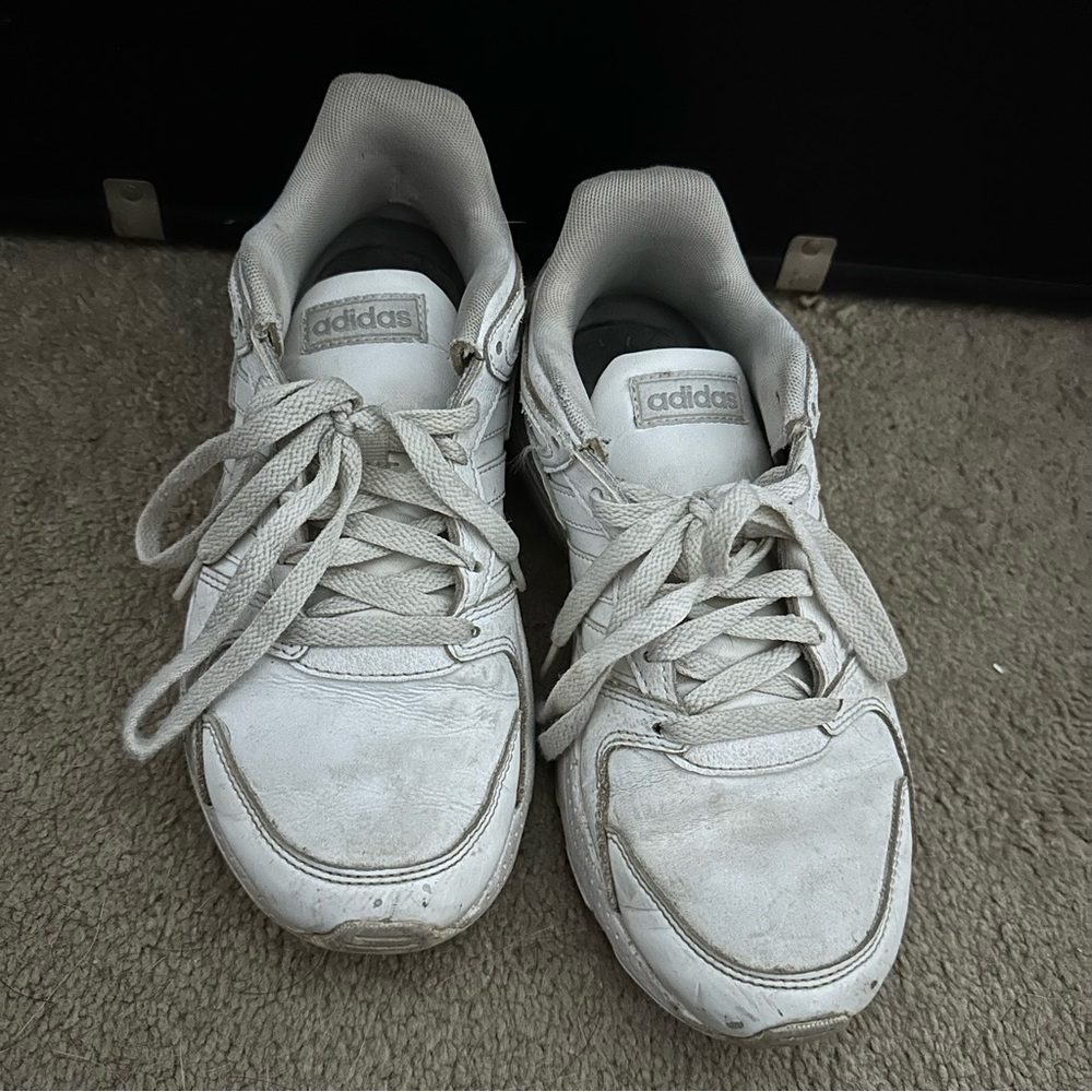 Adidas Sneakers